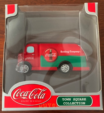 4344-2 € 15,00 coca cola town square delivery truck (zwaar model).jpeg